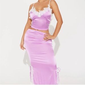 Fashion Nova 2 piece silk/lace skirt set